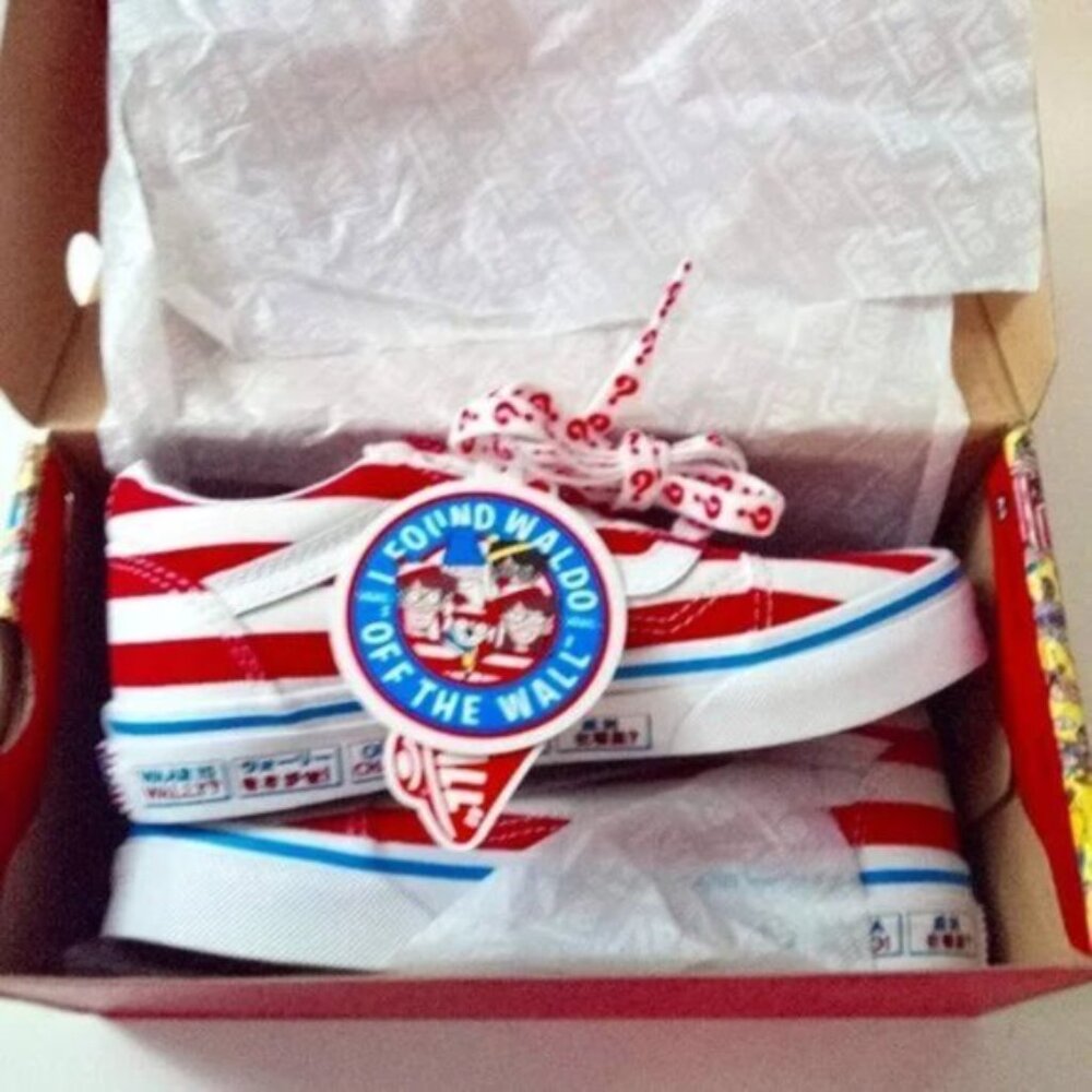 New Vans Old Skool Where's Waldo Red White Stripe Low Top Skate Sneaker Size 12K